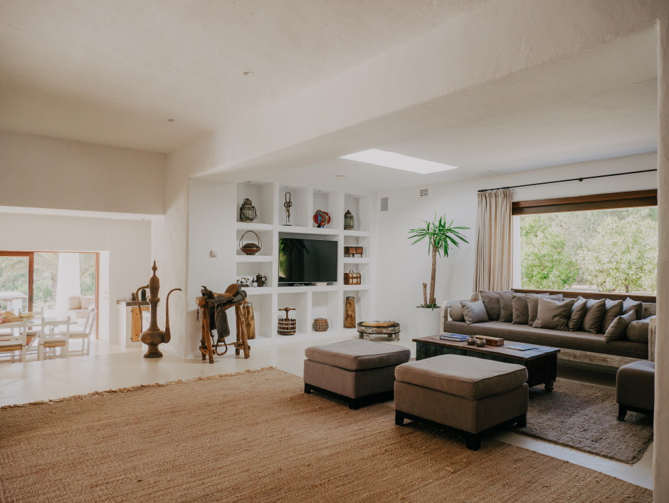 Living area b IBIZA NOW.jpg